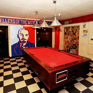 Good Bye Lenin Pub & Garden Vandrarhem